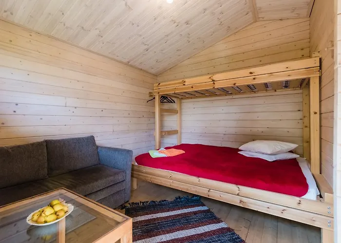 Semesterbostad Reta Puhkemajad